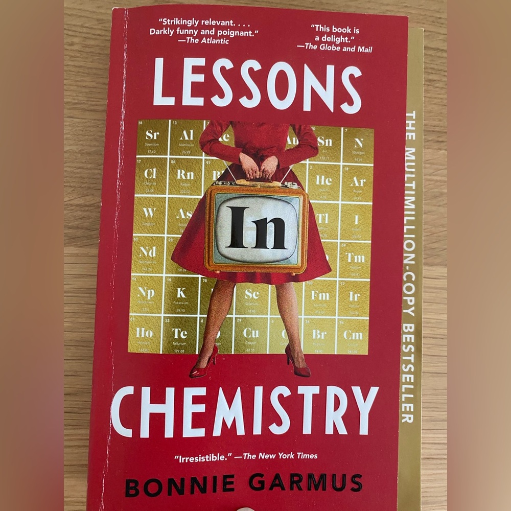 Lessons in Chemistry Best Seller Book by Bonnie Garmus